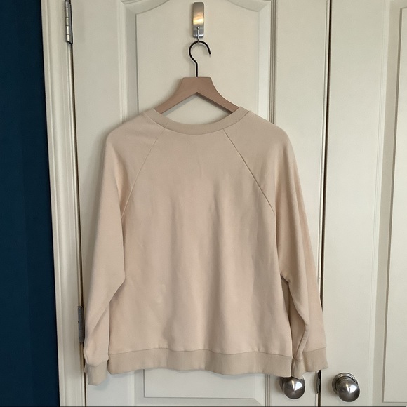 NWT Stellah Embellished Bejeweled Cream Sweatshirt Size L - Picture 2 of 5
